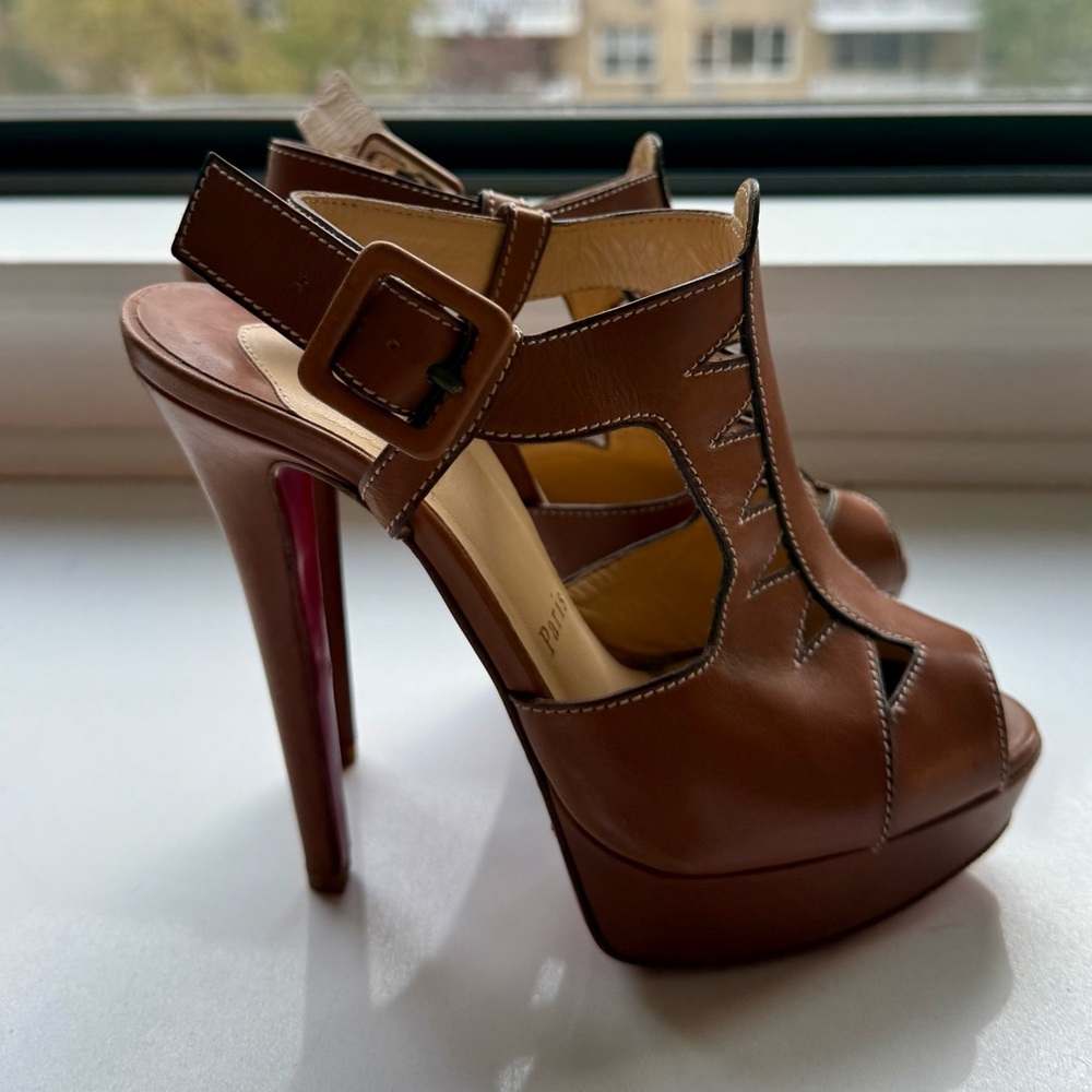 Christian Louboutin Camel Leather Gladiator Sandal Heels - Picture 3 of 8